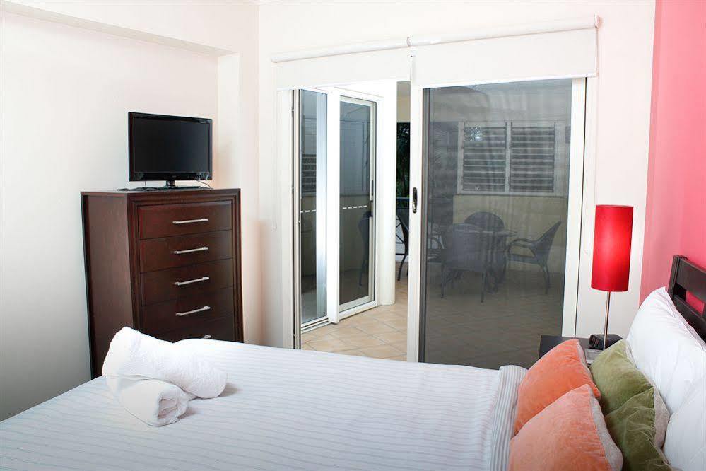 North Cove Waterfront Suites Cairns Exterior photo
