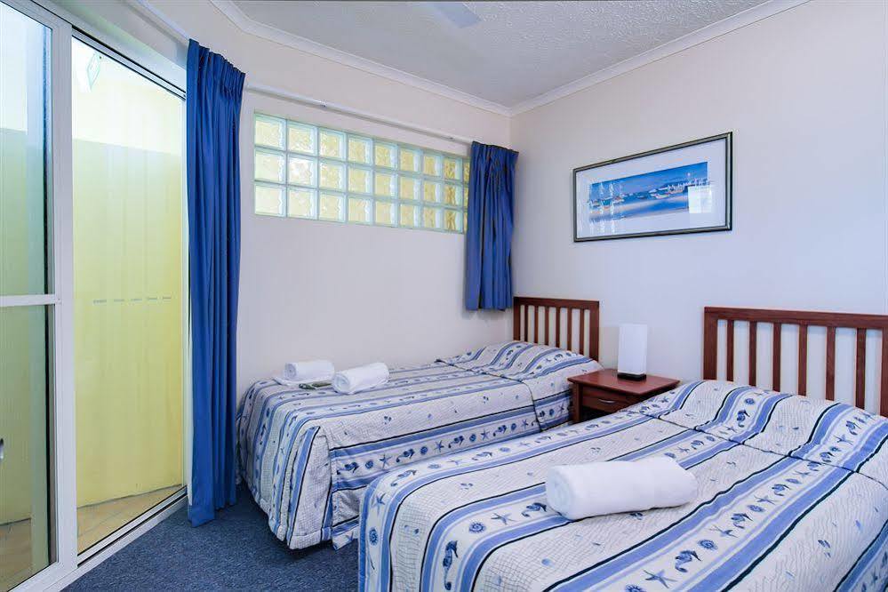 North Cove Waterfront Suites Cairns Exterior photo